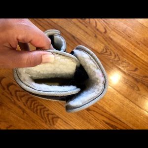 Tundra Shoes - Toddler size 8 snow boots Tundra Shoes - Toddler size 8 snow boots